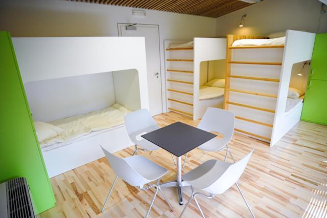 Youth Hostel Ajdovščina Ruang foto